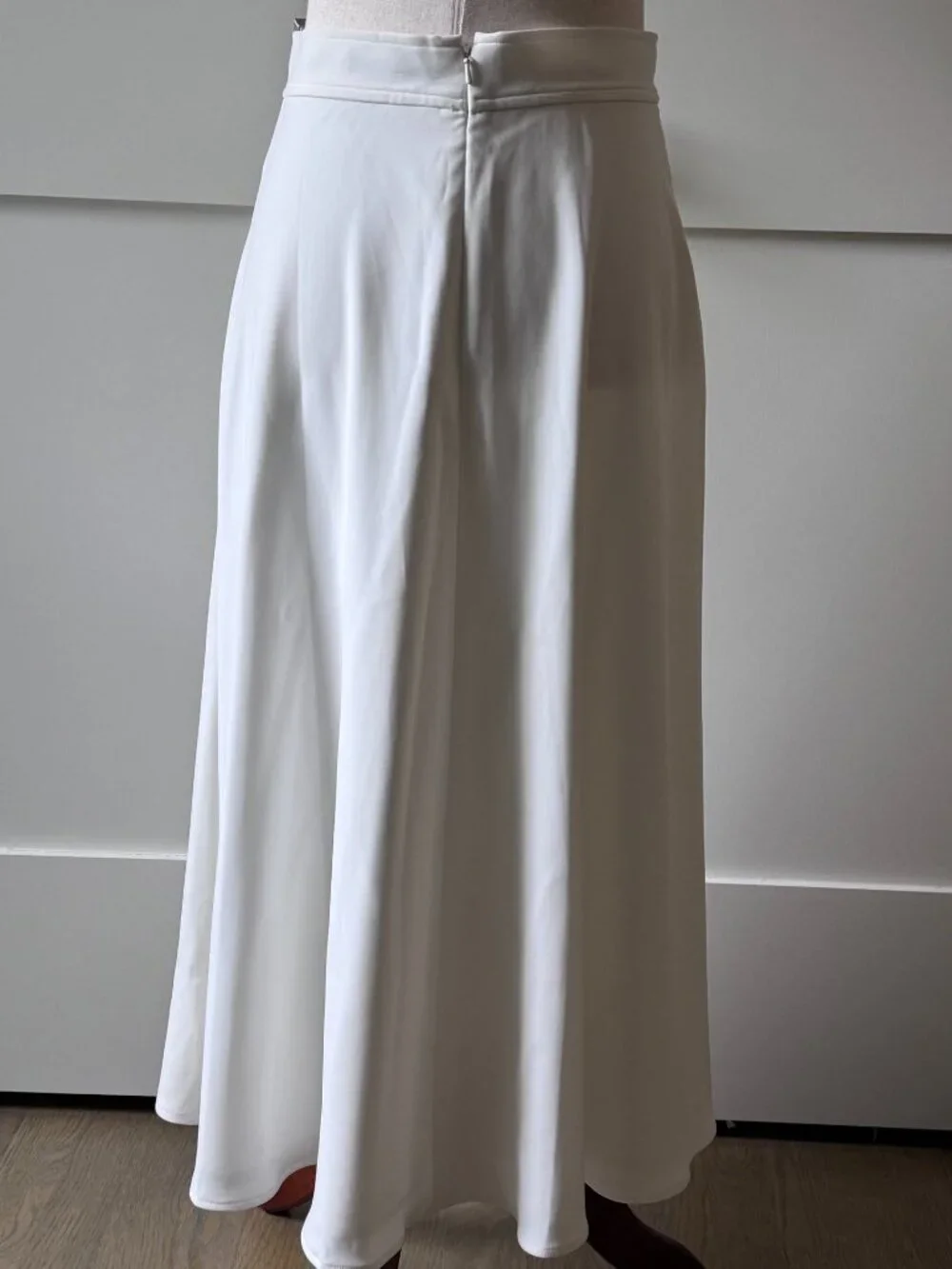 Jay Godfrey Ivory/Light White A-Line High-Waisted Maxi Skirt, Fully Lined - Picture 3 of 12